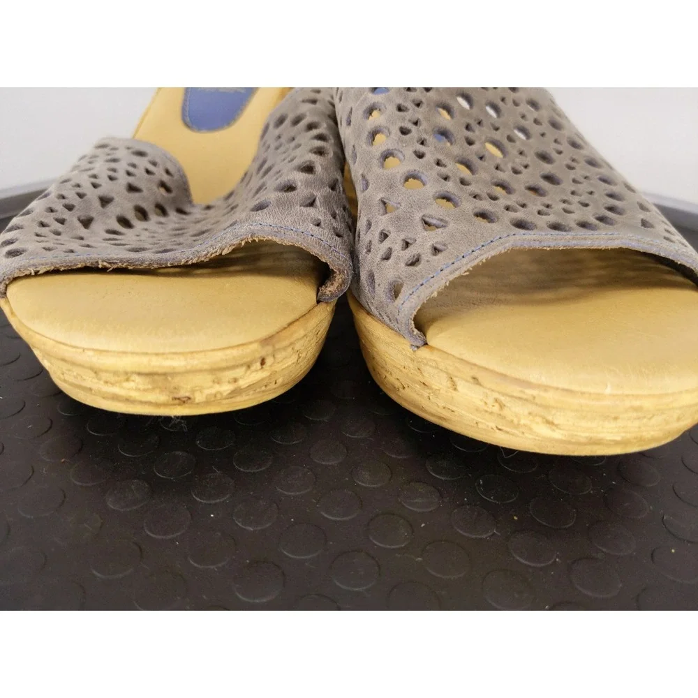 Spring Step Wedge Sandals Gray Leather Laser Cut Geometric Italy 42 10.5/11‎